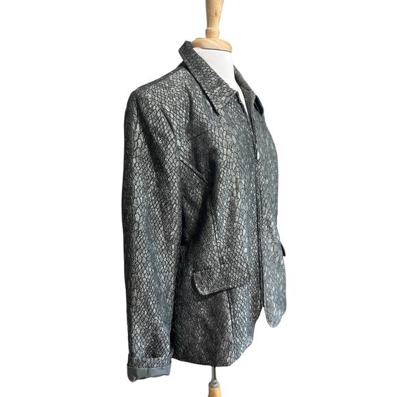 Alfred Dunner Silver Black Reptile Snake Print Embossed Metallic Jacket size 16 - Picture 2 of 6